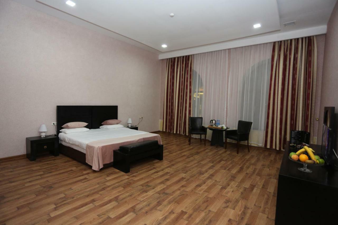 Ambassador Hotel Baku Exterior foto