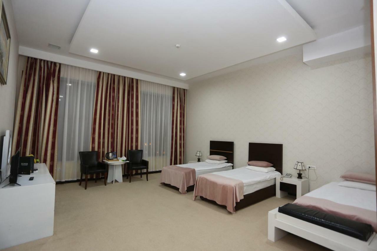 Ambassador Hotel Baku Exterior foto